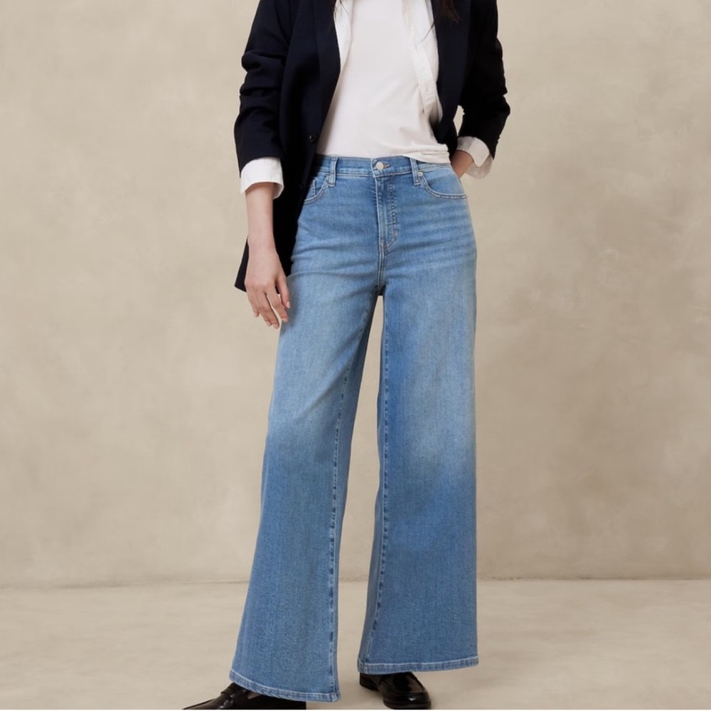 Banana Republic Factory Wide Leg Medium Wash Jen’s 30/10 - Picture 1 of 14